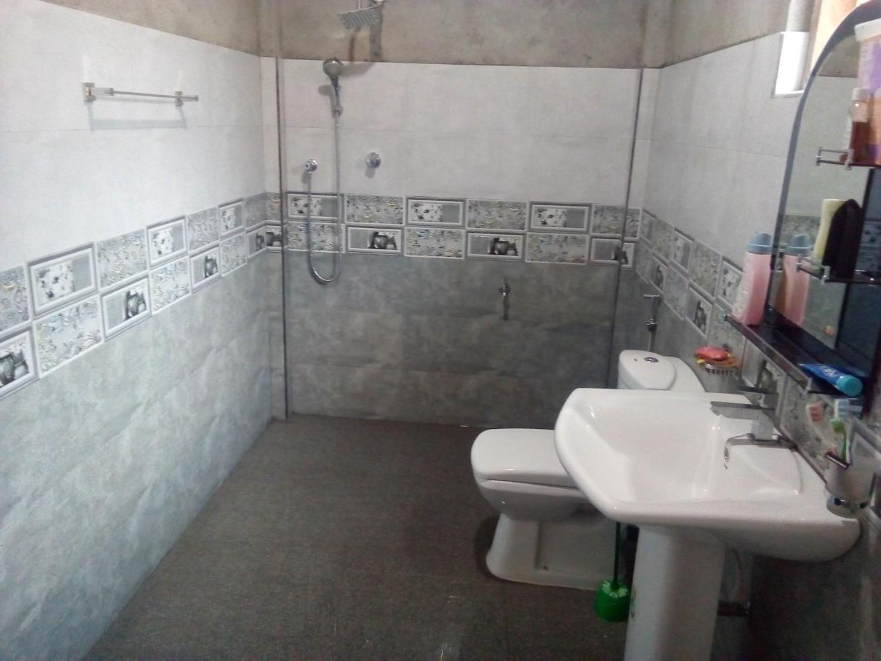Dinesh Guest House กตรคาม ภายนอก รูปภาพ